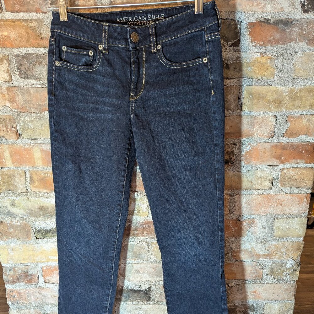 American Eagle dark wash jeans size 4